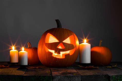 Halloween Fright Night on a Budget: Affordable Jack o' Lantern Ideas